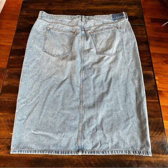 Abercrombie & Fitch High Riee Denim Midi Skirt Size 34P - Picture 4 of 4